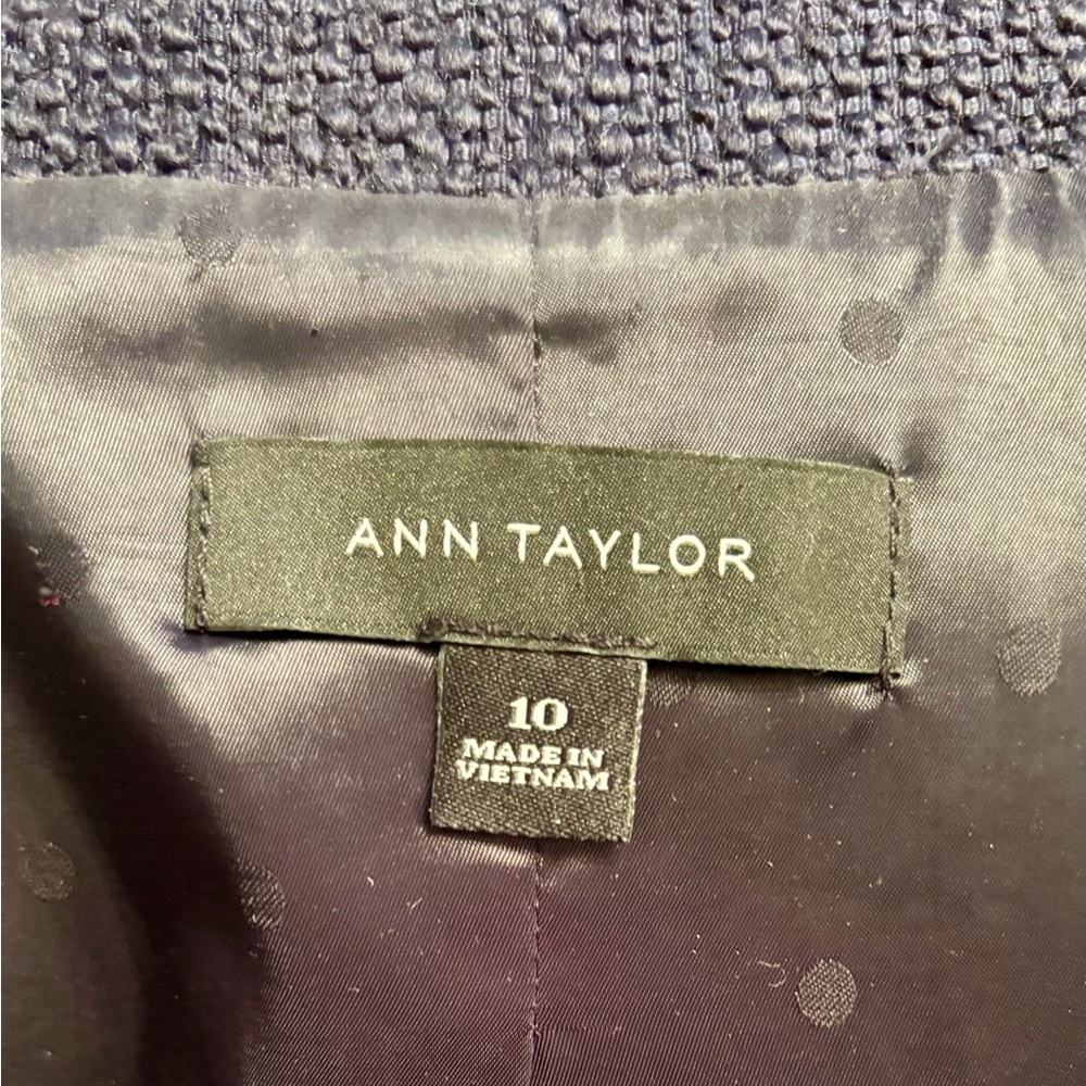 Ann Taylor Size 10 Midnight Blue Textured Blazer - Picture 6 of 7